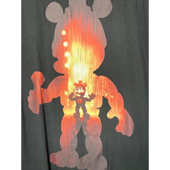 Brand New Five Nights at Freddy's I Survived Trap Graphic Short Sleeve T-Shirt M - Picture 2 of 4